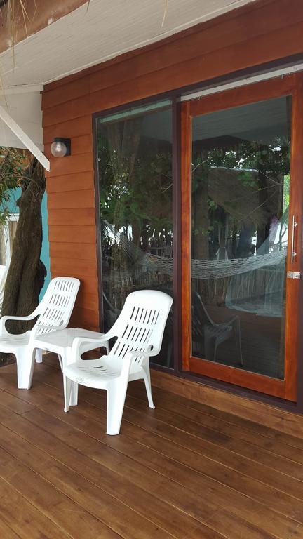 Vijit Bungalow Koh Phayam Buitenkant foto