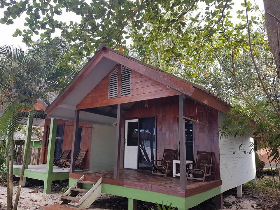 Vijit Bungalow Koh Phayam Buitenkant foto